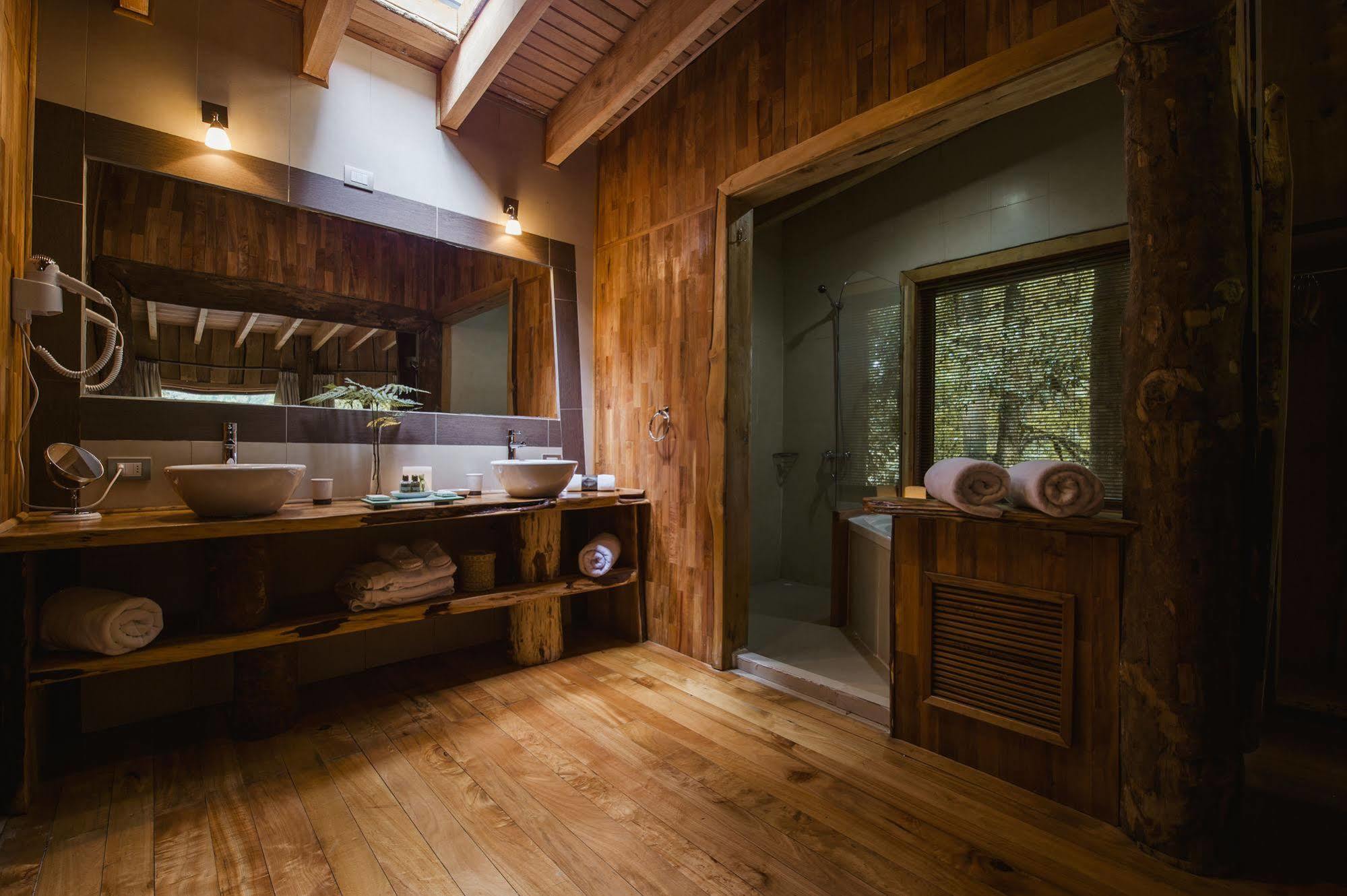 Huilo Huilo Nawelpi Lodge 富伊港 外观 照片