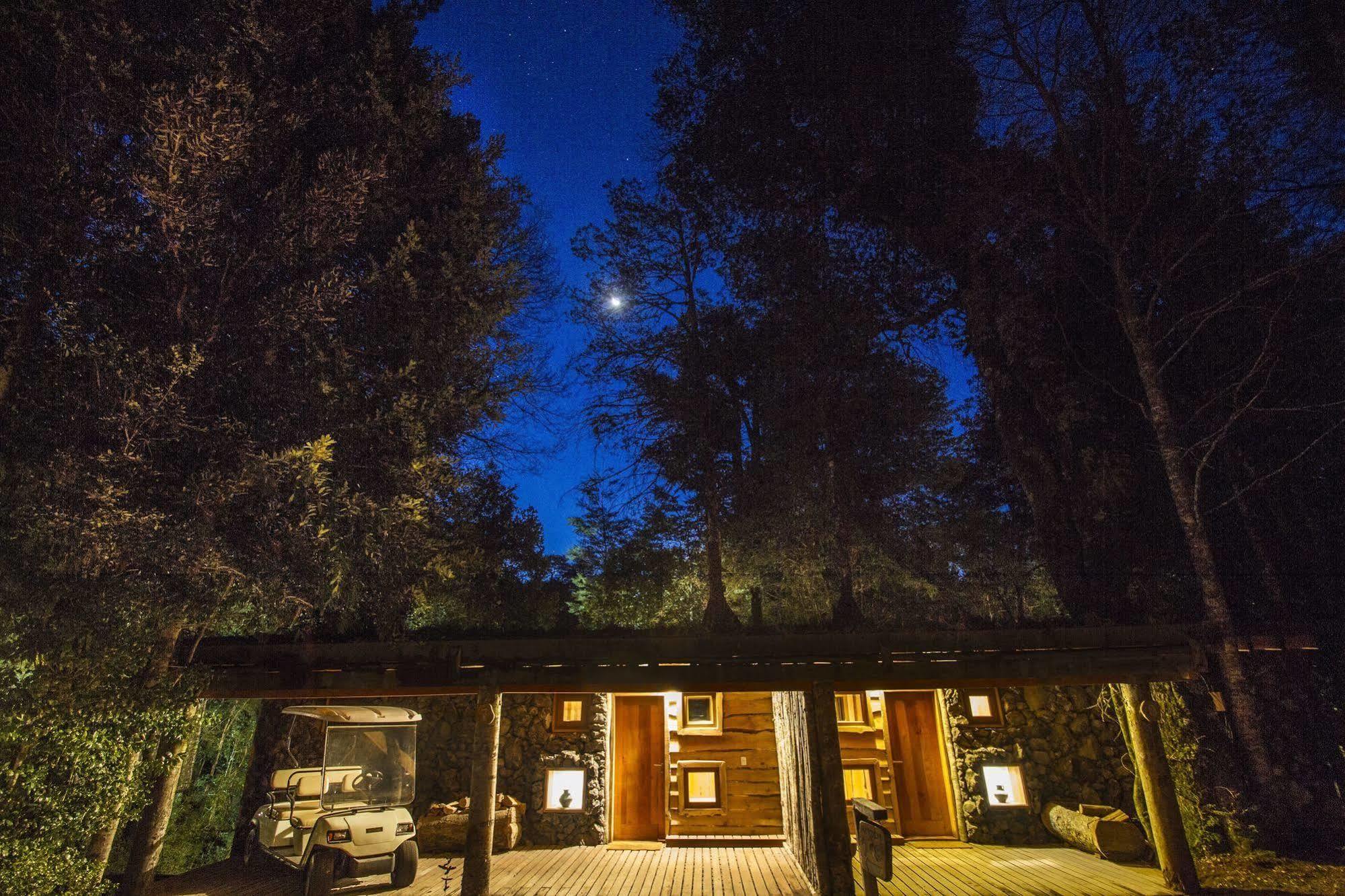 Huilo Huilo Nawelpi Lodge 富伊港 外观 照片
